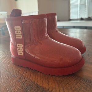 Youth Girls UGG boots.  Porch pick-up.   Worn once.  USA size 13 (youth).